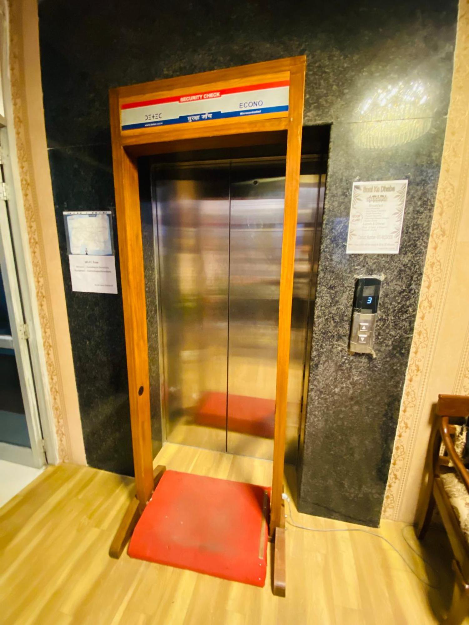 Homestay Ac Dormitory Нью-Делі Екстер'єр фото