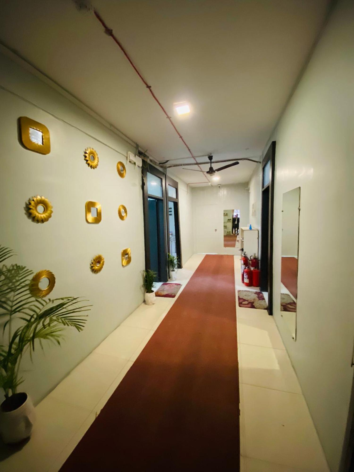 Homestay Ac Dormitory Нью-Делі Екстер'єр фото