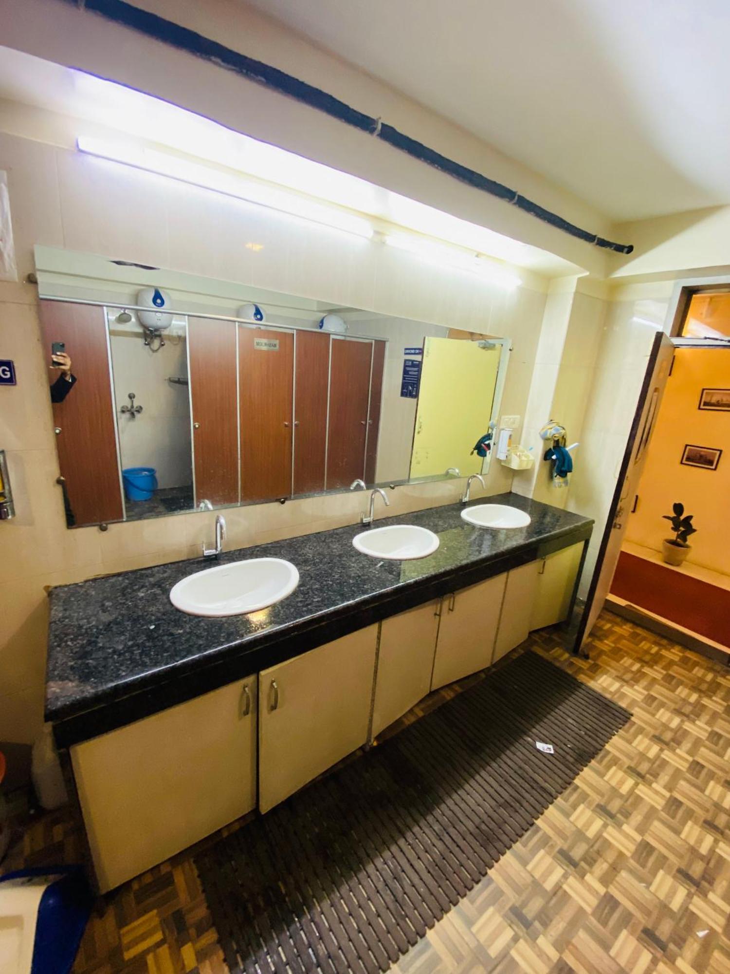 Homestay Ac Dormitory Нью-Делі Екстер'єр фото
