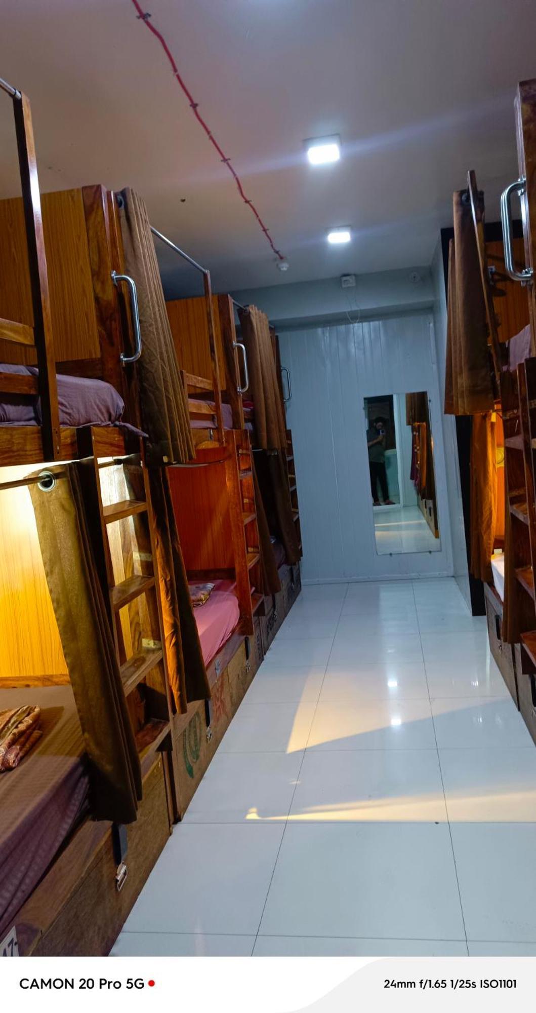 Homestay Ac Dormitory Нью-Делі Екстер'єр фото