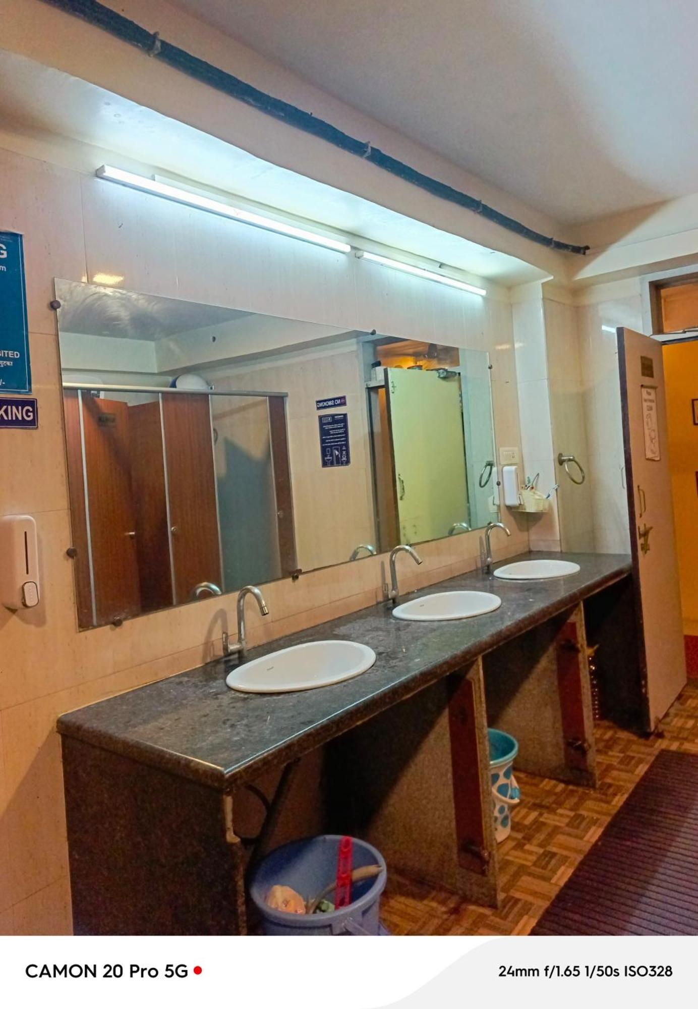 Homestay Ac Dormitory Нью-Делі Екстер'єр фото