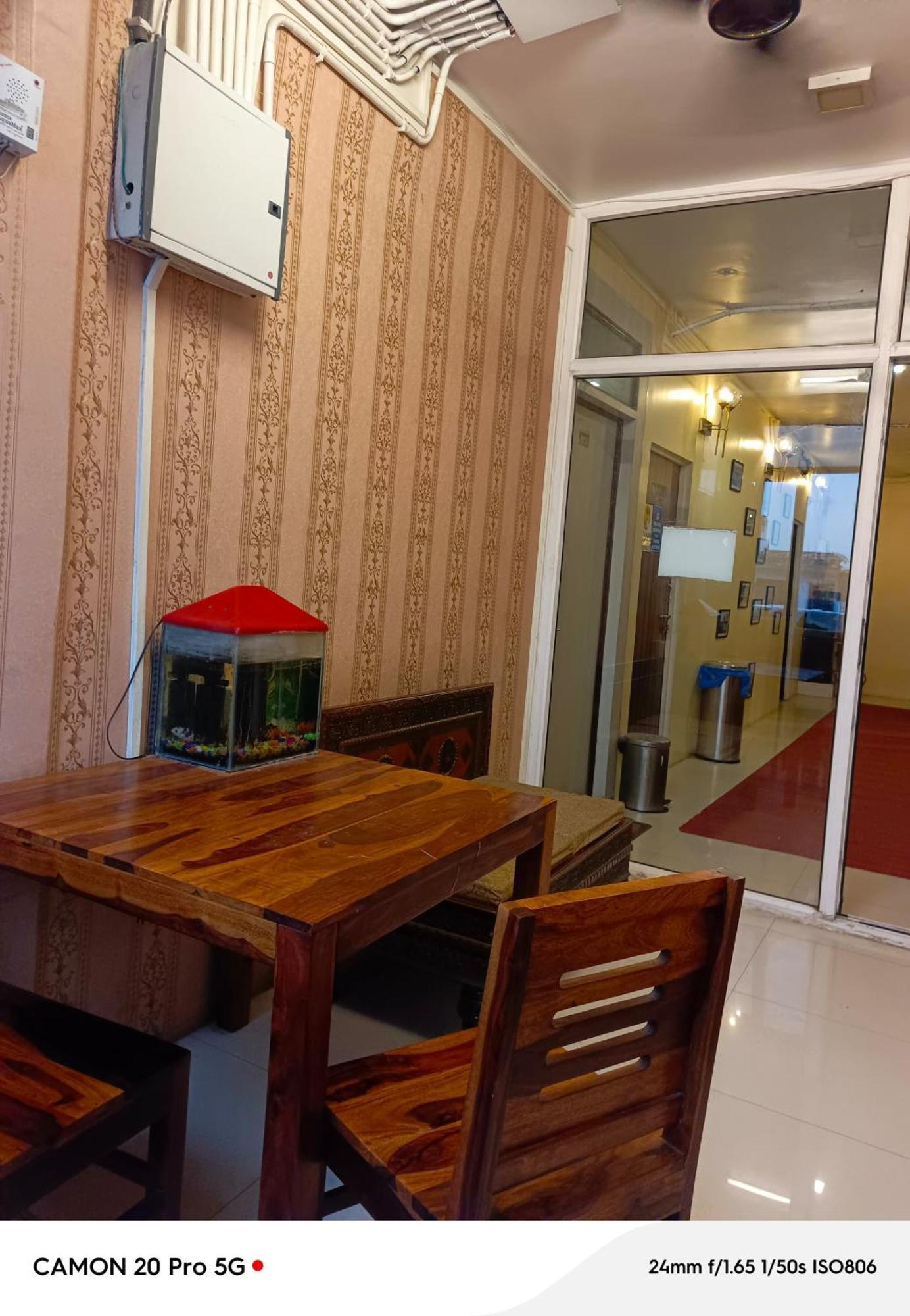 Homestay Ac Dormitory Нью-Делі Екстер'єр фото