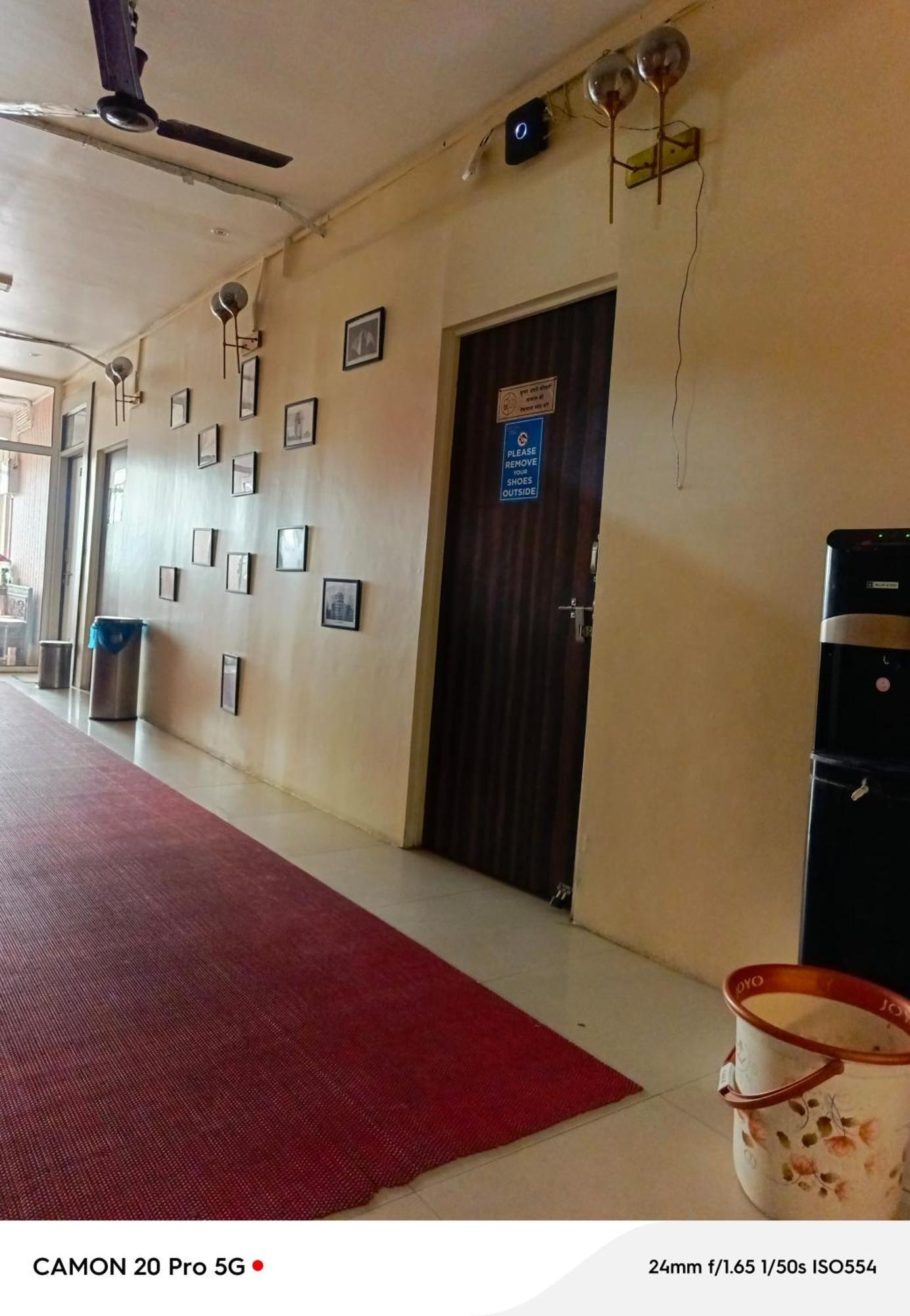 Homestay Ac Dormitory Нью-Делі Екстер'єр фото