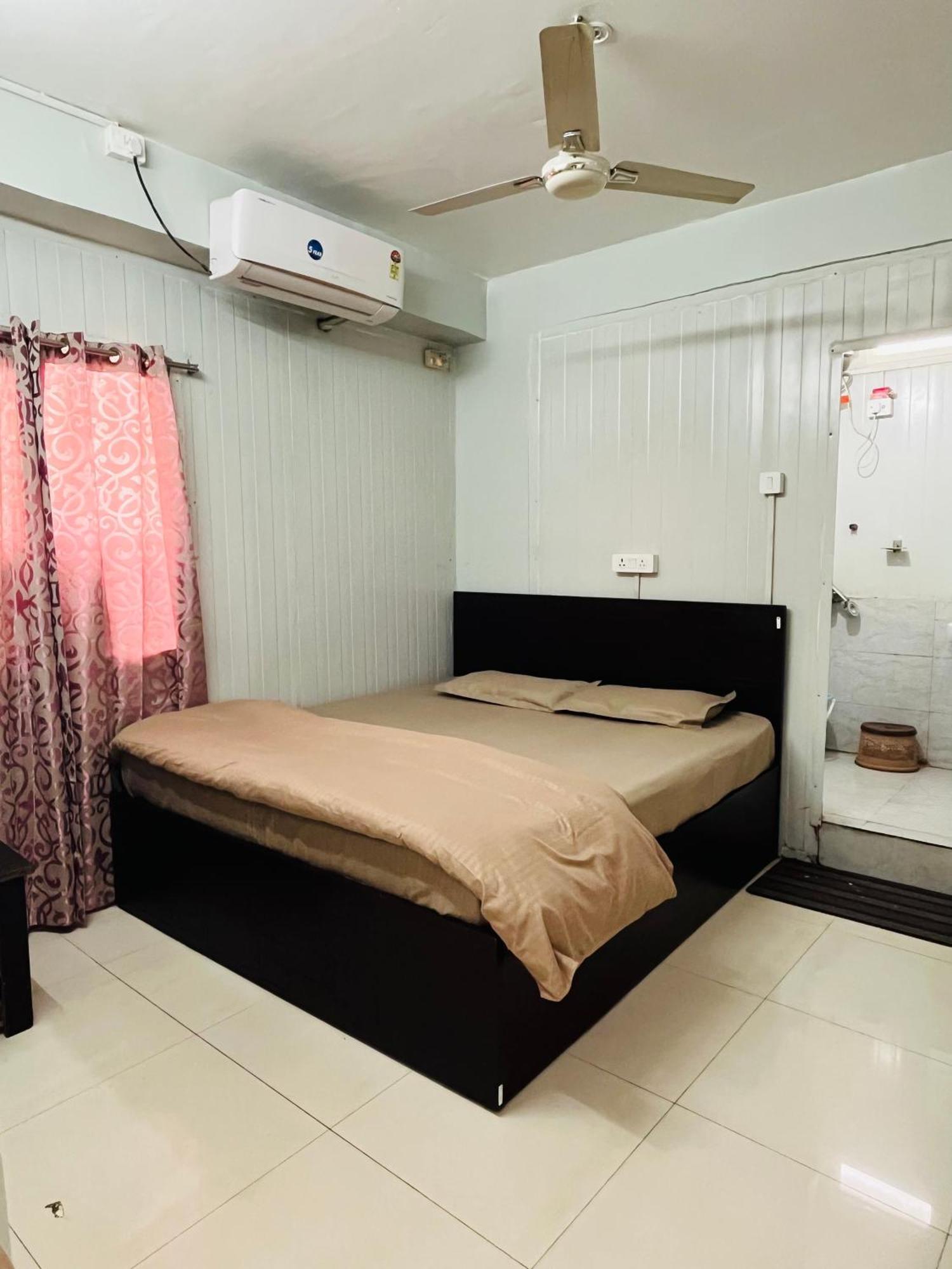 Homestay Ac Dormitory Нью-Делі Екстер'єр фото